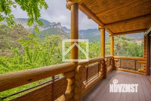 Дом 240м&sup2;, 2-этажный, участок 9 сот.  