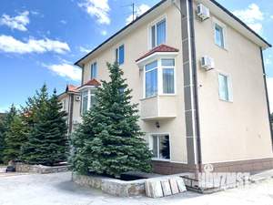 Дом 286м&sup2;, 3-этажный, участок 6 сот.  