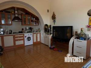 Дом 285м&sup2;, 3-этажный, участок 6 сот.  