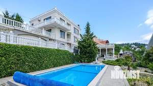 Дом 296м², 3-этажный, участок 20 сот.  