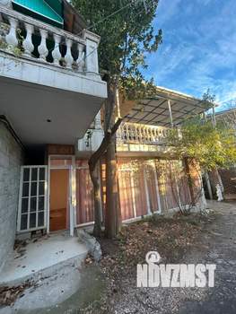 Дом 220м&sup2;, 2-этажный, участок 2 сот.  