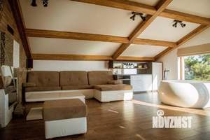 Коттедж 300м&sup2;, 3-этажный, участок 4 сот.  