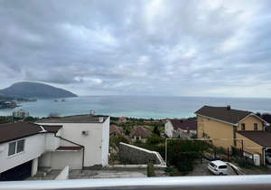 Дом 500м&sup2;, 3-этажный, участок 3 сот.  