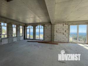 Дом 240м², 3-этажный, участок 6 сот.  