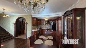 Дом 185м&sup2;, 2-этажный, участок 5 сот.  