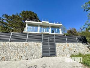 Дом 228м&sup2;, 2-этажный, участок 8 сот.  