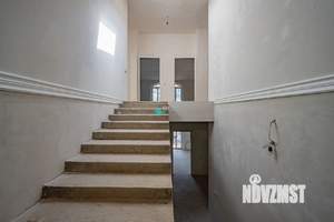 Дом 414м&sup2;, 3-этажный, участок 10 сот.  