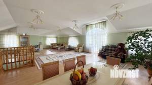 Дом 532м&sup2;, 3-этажный, участок 9 сот.  