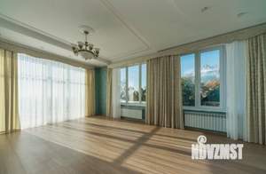 Дом 770м², 3-этажный, участок 22 сот.  