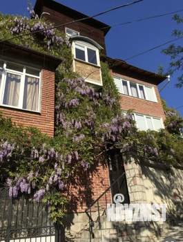 Дом 266м&sup2;, 5-этажный, участок 1 сот.  