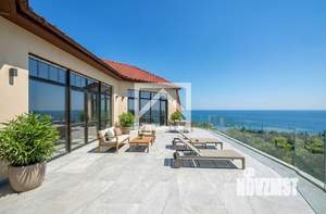 Дом 581м&sup2;, 3-этажный, участок 5 сот.  