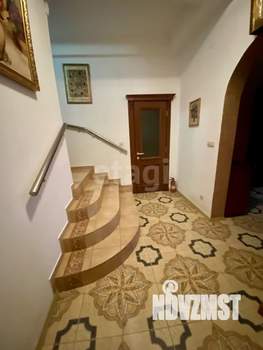 Дом 364м&sup2;, 2-этажный, участок 20 сот.  