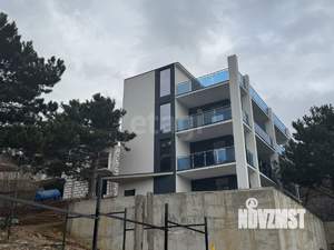 Дом 584м², 3-этажный, участок 4 сот.  