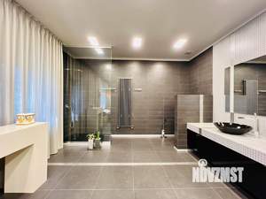 Дом 350м&sup2;, 2-этажный, участок 9 сот.  