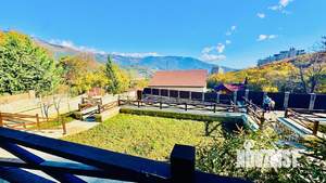 Дом 260м&sup2;, 3-этажный, участок 10 сот.  