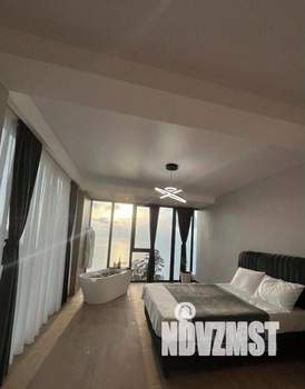 Дом 120м&sup2;, 2-этажный, участок 5 сот.  