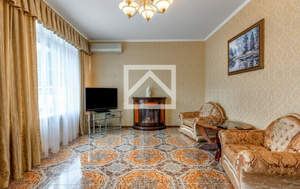 Дом 352м², 3-этажный, участок 10 сот.  