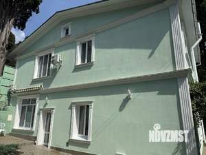 Дом 185м&sup2;, 2-этажный, участок 4 сот.  