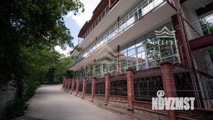 Дом 600м&sup2;, 3-этажный, участок 6 сот.  