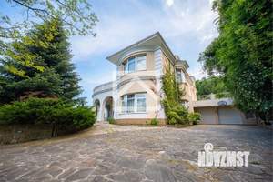 Дом 540м², 2-этажный, участок 27 сот.  