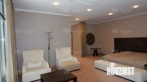 Дом 531м&sup2;, 3-этажный, участок 49 сот.  