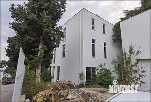 Коттедж 1400м&sup2;, 3-этажный, участок 21 сот.  