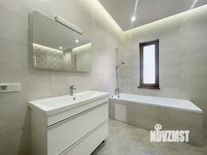 Коттедж 250м&sup2;, 2-этажный, участок 4 сот.  