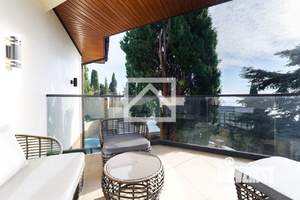 Дом 220м&sup2;, 3-этажный, участок 5 сот.  