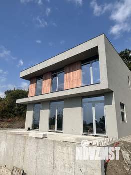 Дом 170м&sup2;, 2-этажный, участок 4 сот.  