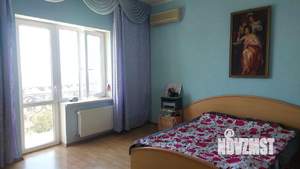 Дом 285м², 3-этажный, участок 6 сот.  