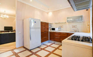 Дом 347м², 2-этажный, участок 6 сот.  