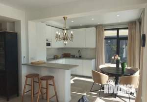 Дом 96м², 2-этажный, участок 6 сот.  