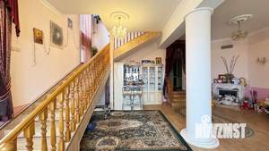 Дом 532м², 3-этажный, участок 9 сот.  