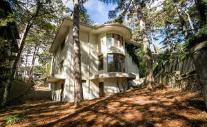 Дом 300м², 3-этажный, участок 10 сот.  