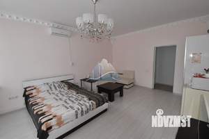 Дом 400м&sup2;, 3-этажный, участок 7 сот.  