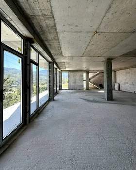 Дом 584м&sup2;, 3-этажный, участок 4 сот.  