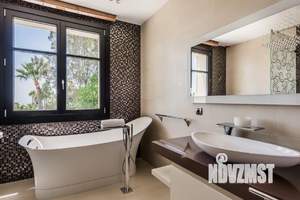 Коттедж 450м², 2-этажный, участок 15 сот.  