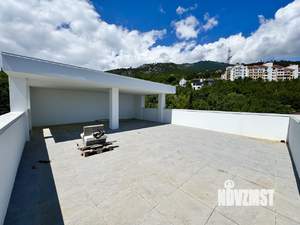 Дом 337м&sup2;, 3-этажный, участок 5 сот.  