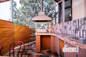 Дом 160м&sup2;, 2-этажный, участок 1 сот.  