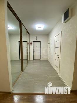 Дом 240м&sup2;, 2-этажный, участок 10 сот.  