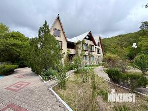 Дом 479м&sup2;, 3-этажный, участок 16 сот.  