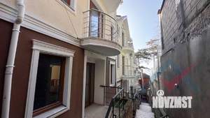 Таунхаус 168м&sup2;, 3-этажный, участок 1 сот.  