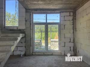Дом 280м², 3-этажный, участок 8 сот.  