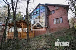 Дом 184м&sup2;, 2-этажный, участок 14 сот.  