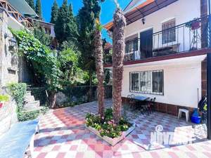 Дом 49м&sup2;, 2-этажный, участок 1 сот.  