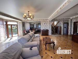 Дом 315м², 3-этажный, участок 7 сот.  
