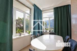 Дом 295м², 3-этажный, участок 9 сот.  