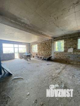 Дом 312м&sup2;, 3-этажный, участок 6 сот.  