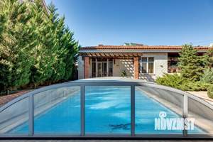 Дом 345м&sup2;, 3-этажный, участок 8 сот.  