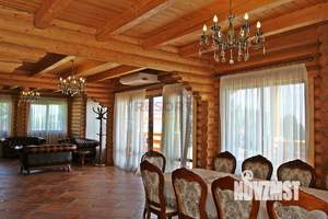 Дом 300м², 2-этажный, участок 15 сот.  